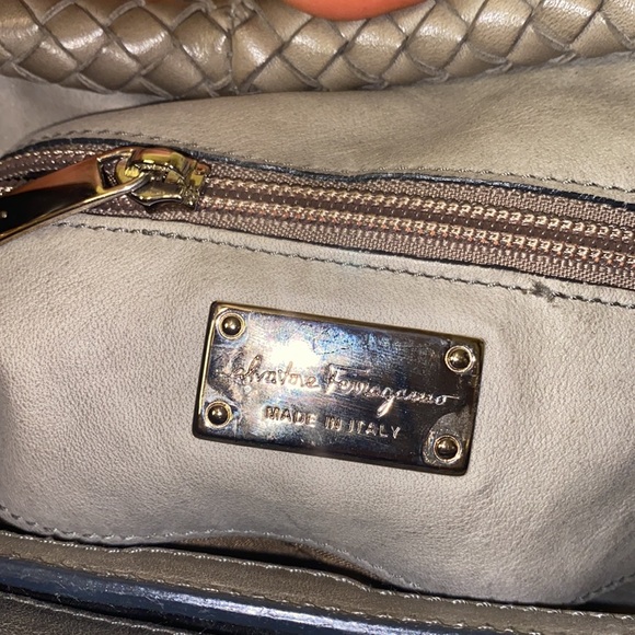 Salvatore Ferragamo Hobo - Picture 5 of 11